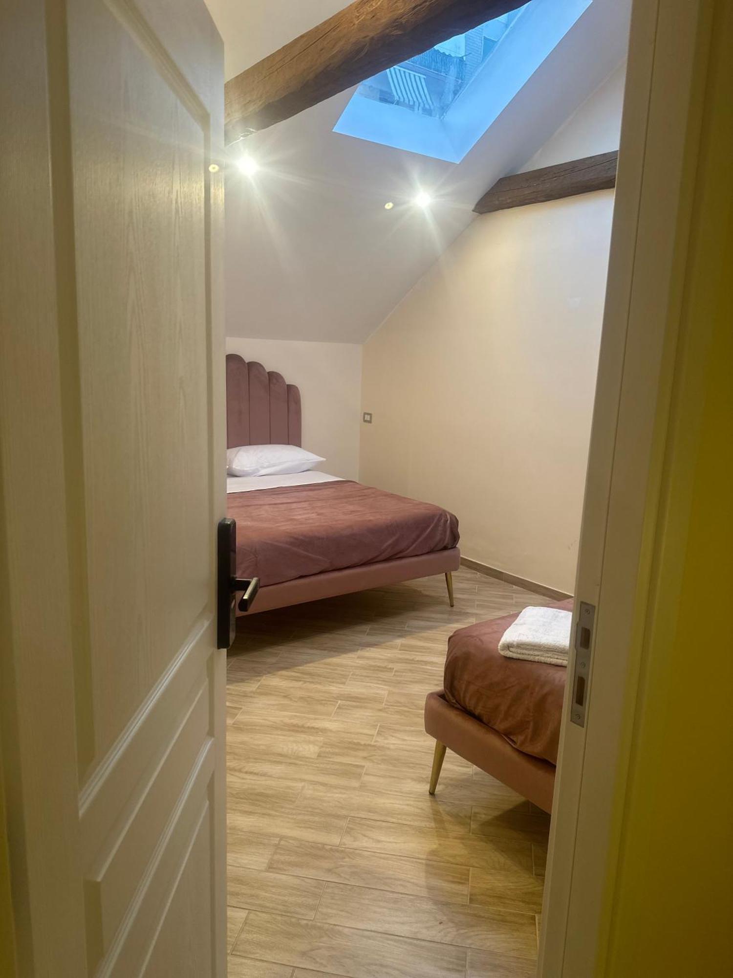 Attic Room Napoli Exterior foto